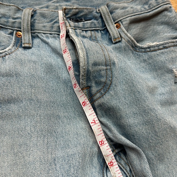 Levi’s 501T Jeans - Picture 8 of 10